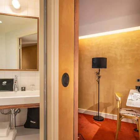 Kopster Porte De Versailles 4* Párizs